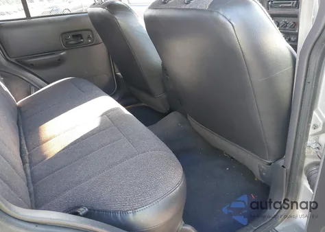 2000 Jeep Cherokee Classic из США, поврежденный, VIN 1J4FF58SXYL267033